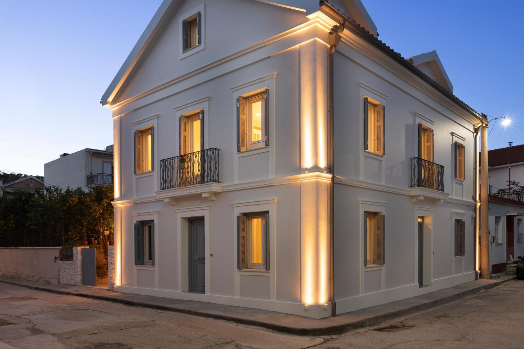Marissa'S Elegant Retreats Apartment อาร์กอสโตลี ภายนอก รูปภาพ