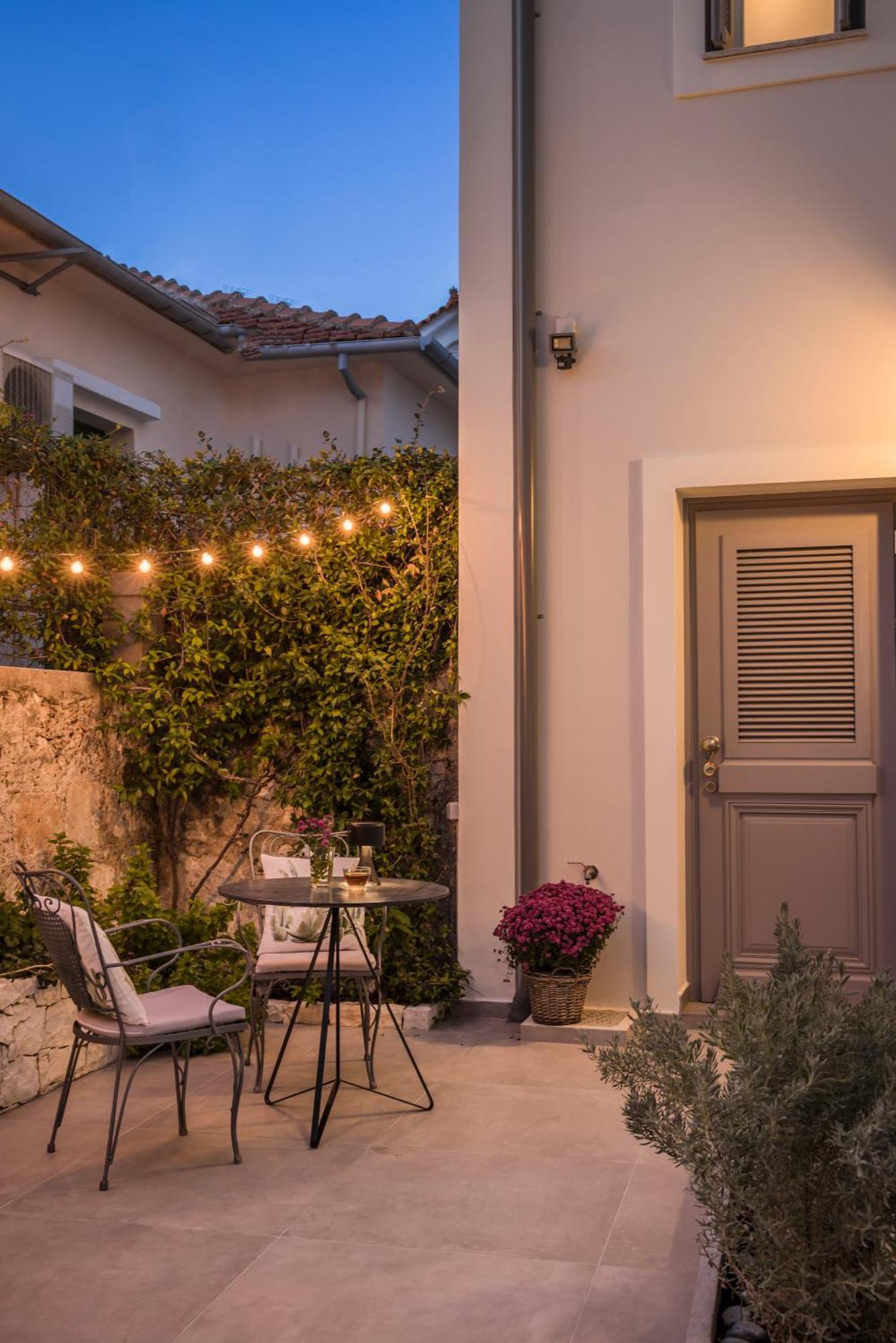 Marissa'S Elegant Retreats Apartment อาร์กอสโตลี ภายนอก รูปภาพ